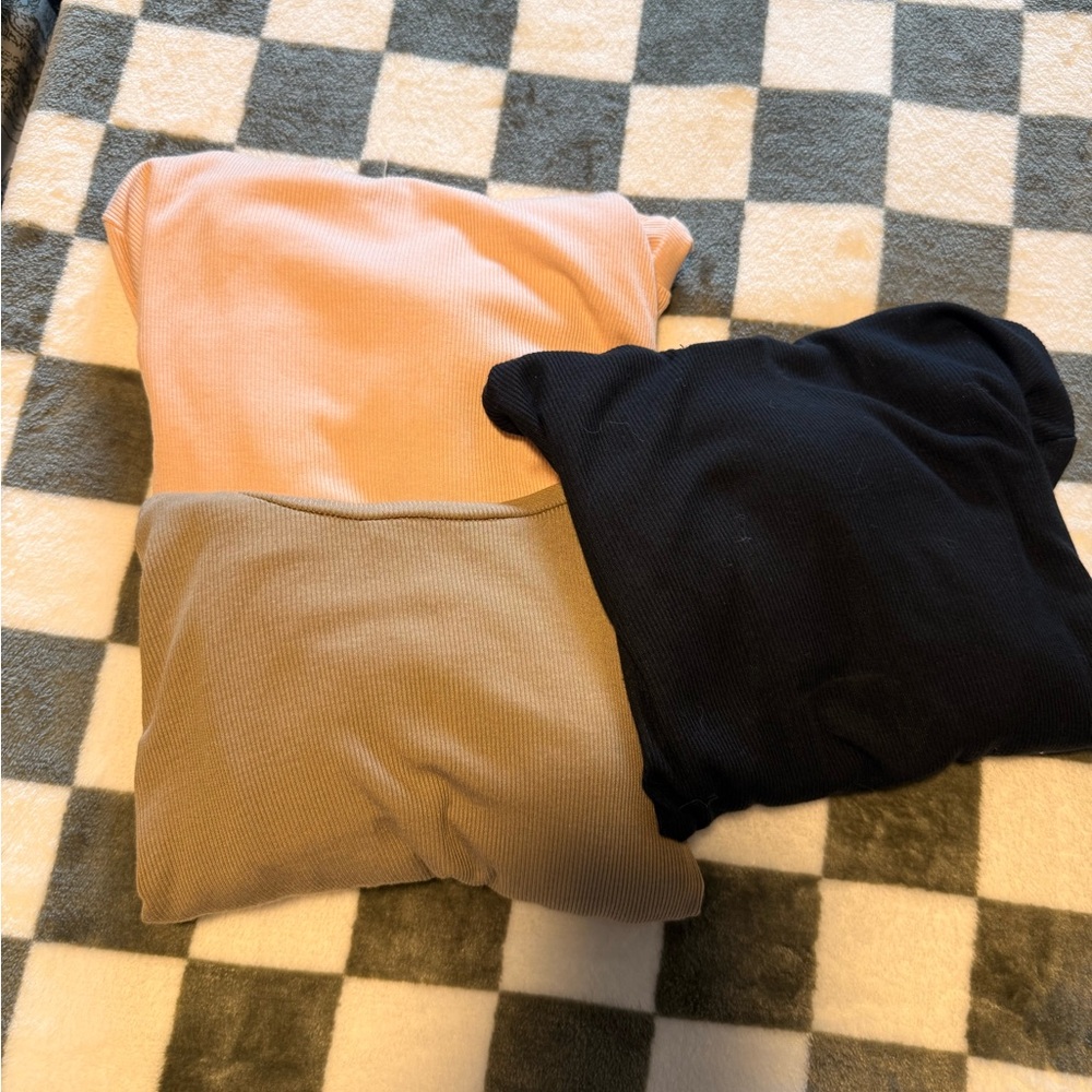 Aritzia sunday best turtleneck